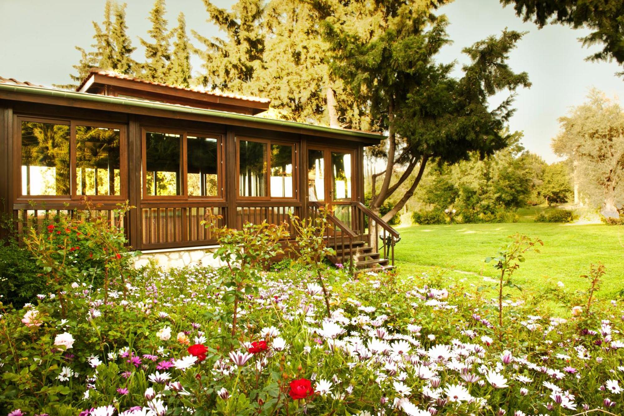 Naturmed Thermal Springs And Health Center 쿠사다시 외부 사진