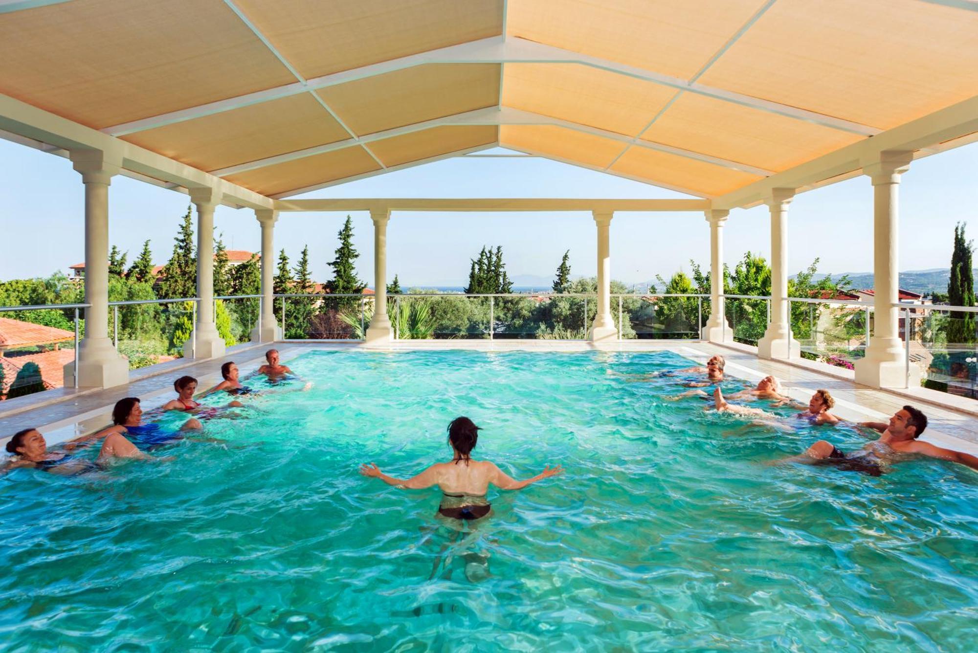 Naturmed Thermal Springs And Health Center 쿠사다시 외부 사진